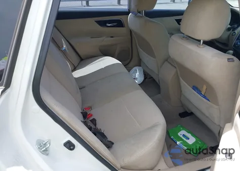 2013 Nissan Altima 2.5 S z USA, uszkodzony, nr VIN 1N4AL3AP9DC121953